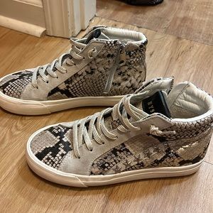 Steve Madden Sneakers